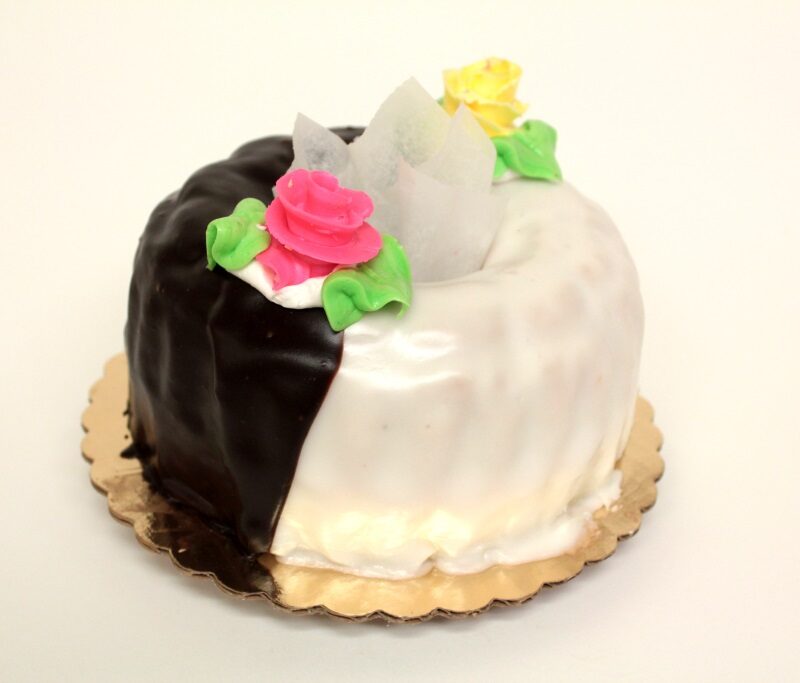 Cakes at Zadies Bakeshop, Fair Lawn NJ
