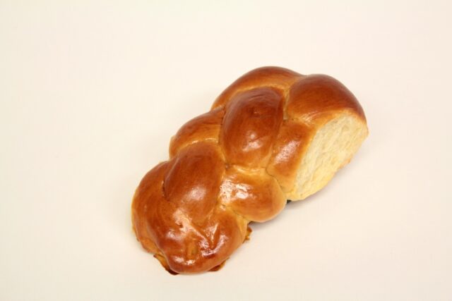 Plain Mini Challah from Zadies Bakeshop, Fair Lawn NJ